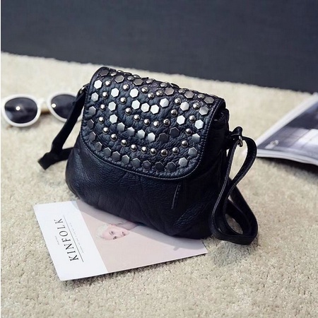 050, tas selempang wanita import fashion tas slingbag cantik dan masa terkiniian best seller termurah hot produk best seller relr import kekinian