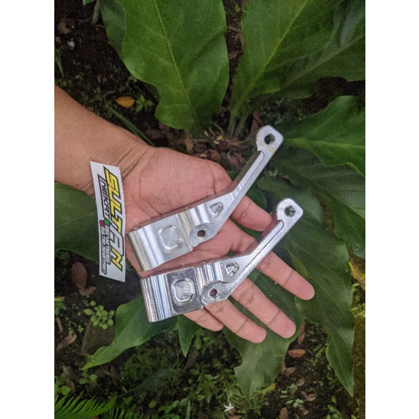 BREKET KALIPER MONOBLOK 4 PISTON NISSIN BREMBO PNP TIGER MEGAPRO