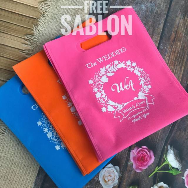 

Tas Souvenir Murah/ Free Sablon/ FOP 20X25