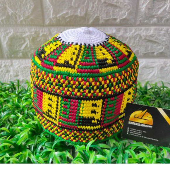 Peci rajut motif alfiyah | peci yaman