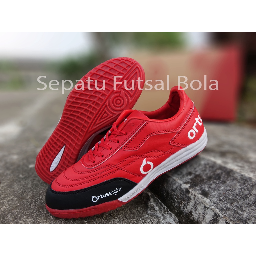 SEPATU FUTSAL ORTUS JOGOSALA ROULETTE MERAH HITAM( SUDAH DI SOL )
