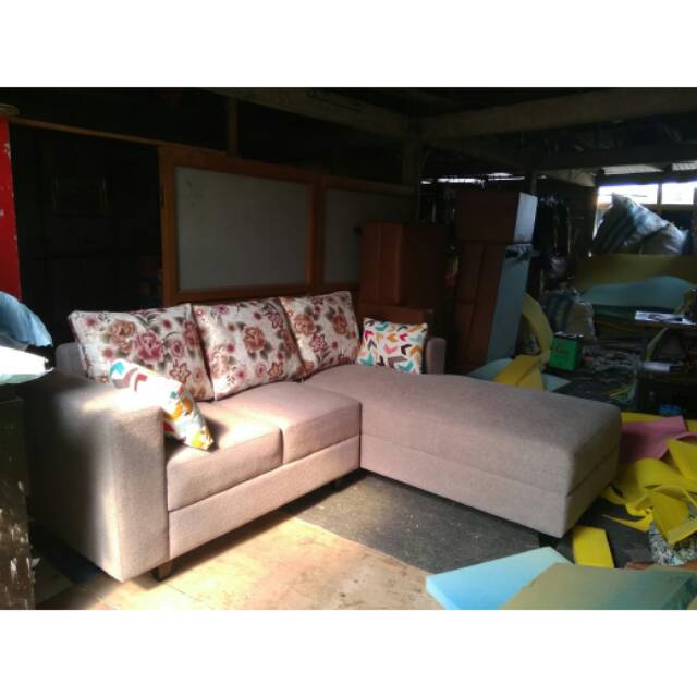 Sofa L shape minimalis