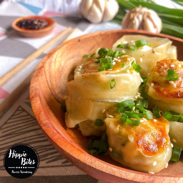 

Gyoza/Kuotie/Pangsit Ayam Mozzarella Halal Hippie Bites