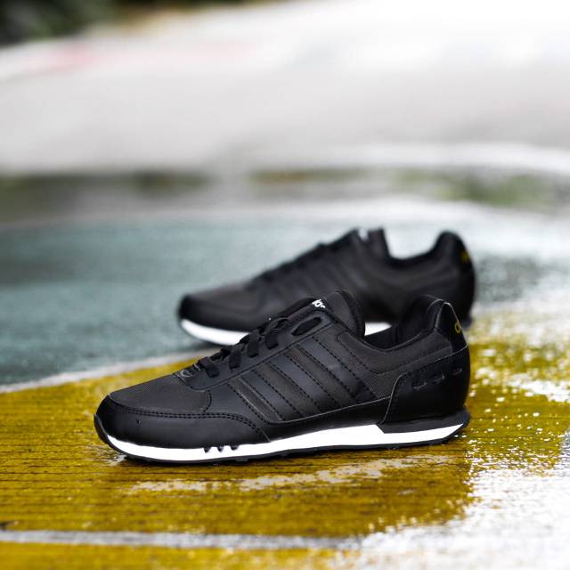 adidas neo city racer black white