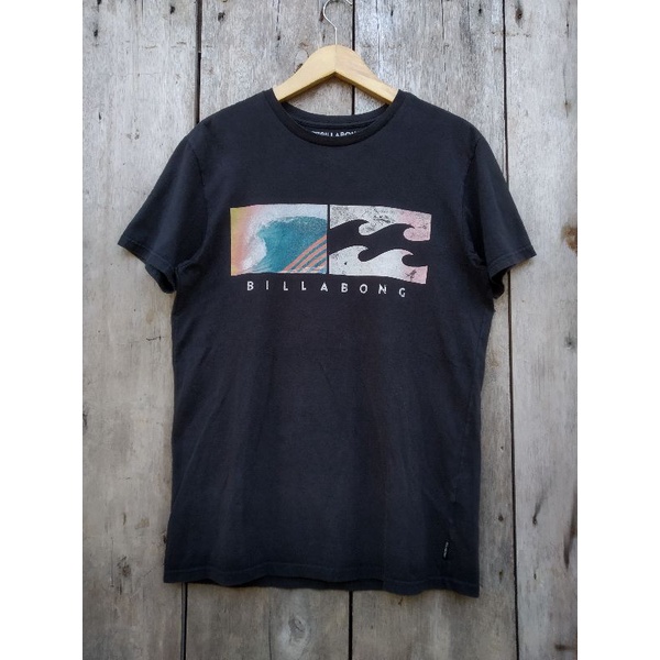 kaos billabong size fit M warna hitam second original