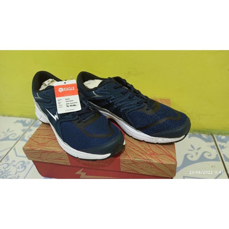 eagle running space run no 41 biru putih