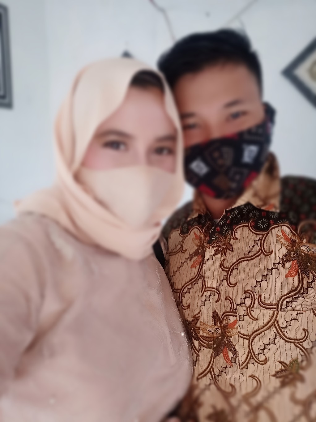 Hem Kemeja Baju Batik Lengan Pendek Fashion Pakaian Kerja Pria Cowo Cowok Laki Laki Pekalongan