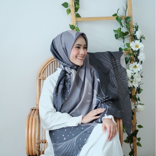 KERUDUNG SEGI EMPAT PRINTING MOTIF JILBAB SEGIEMPAT HIJAB SEGIEMPAT SCARF NAYLA