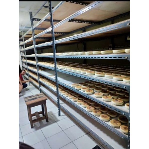 kue bulan khas tangerang / kue tan ciu pia Lim Kun Lay / Oey Kim Un