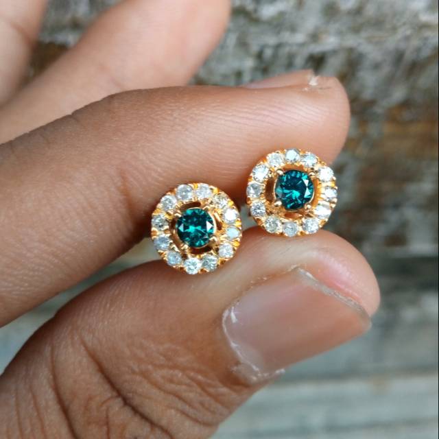 Giwang/anting blue diamond dan emas