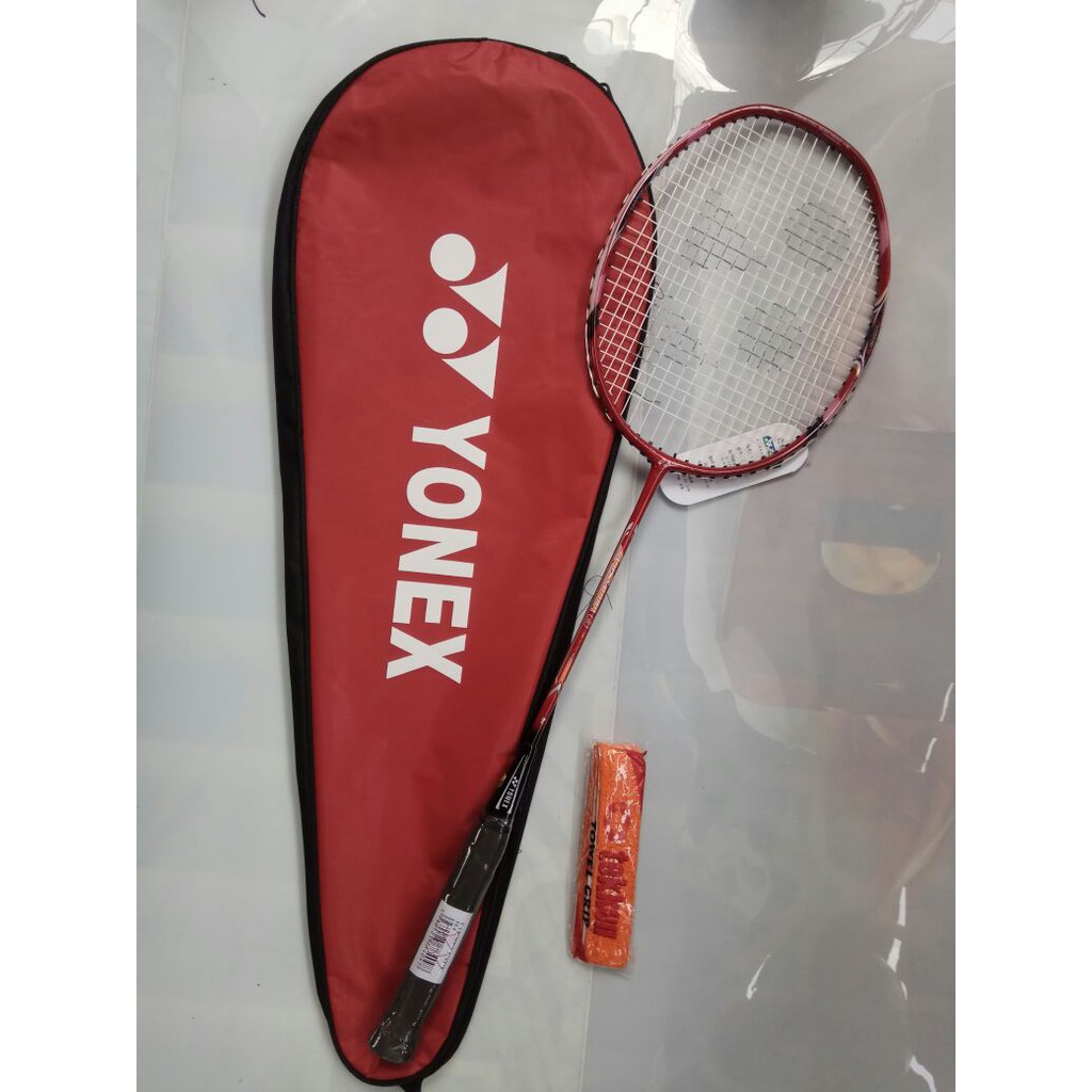 Raket Bulutangkis Terbaru Raket Yonex Carbonex / ArcSaber