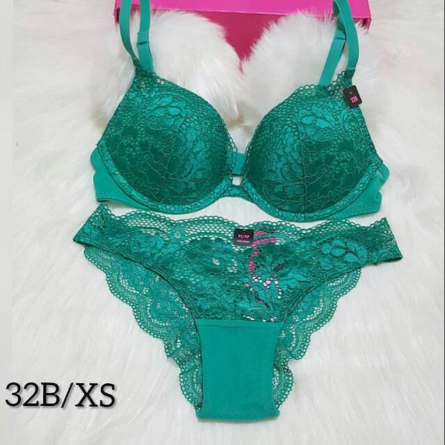 La Senza Bra Set by La Senza