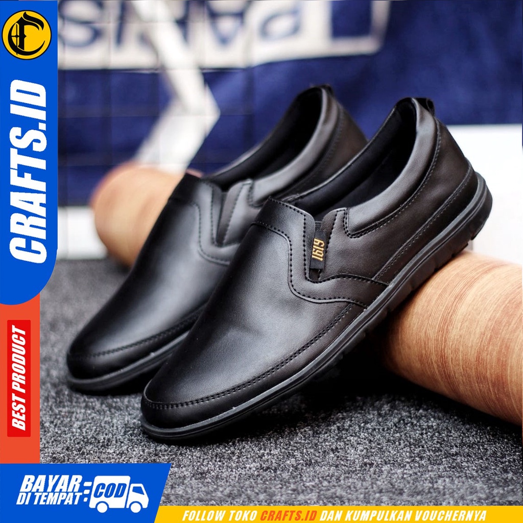 CRAFTS Majinbu - Sepatu Casual Pria Slip On