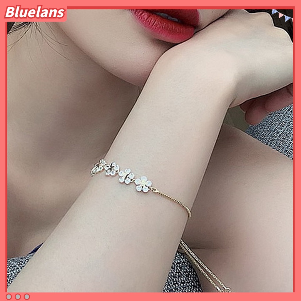 Gelang Bangle Cubic Zirconia Bentuk Bunga Bintang Tahan Lama Untuk Wanita