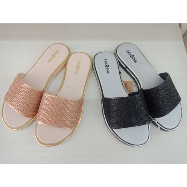 Sandal Selop Karet Pata-Pata (Hitam & Gold)  BATA ORIGINAL