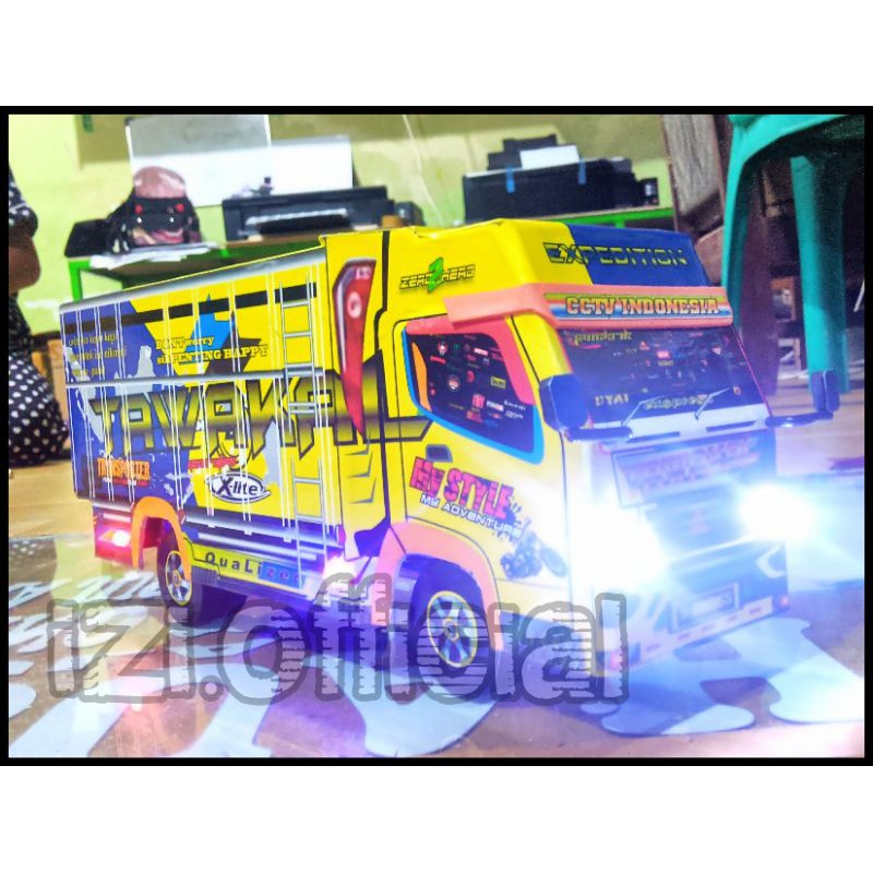 Miniatur Truk Oleng Miniatur Truk Tawakal Lampu Terpal Murah Roda Kayu // Truk Oleng