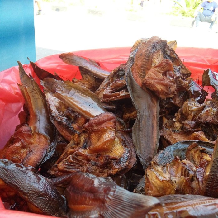 

Ikan Asap - Ikan Lele Asap Per Kilogram