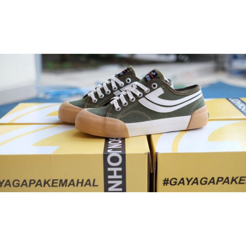 Sepatu Jhonson Galaxy Pro green Original