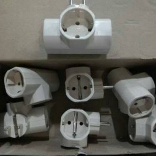 Uticon Steker T arde 3 Way Socket With Grounded Plug