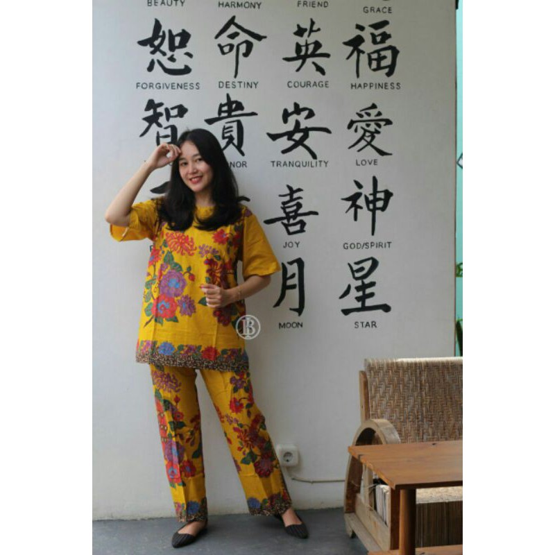 Setelan wanita unggul jaya tebal