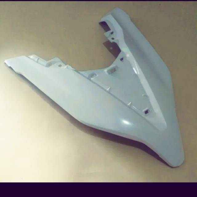 Tameng vario 150.125 2018 putih