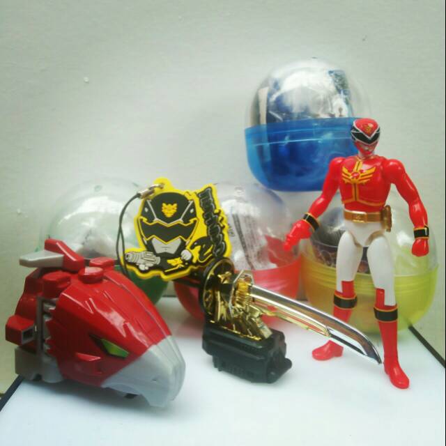 Action Figure / Miniatur BANDAI Power Rangers isi 4 Surprise Egg Goseiger Shinkenger