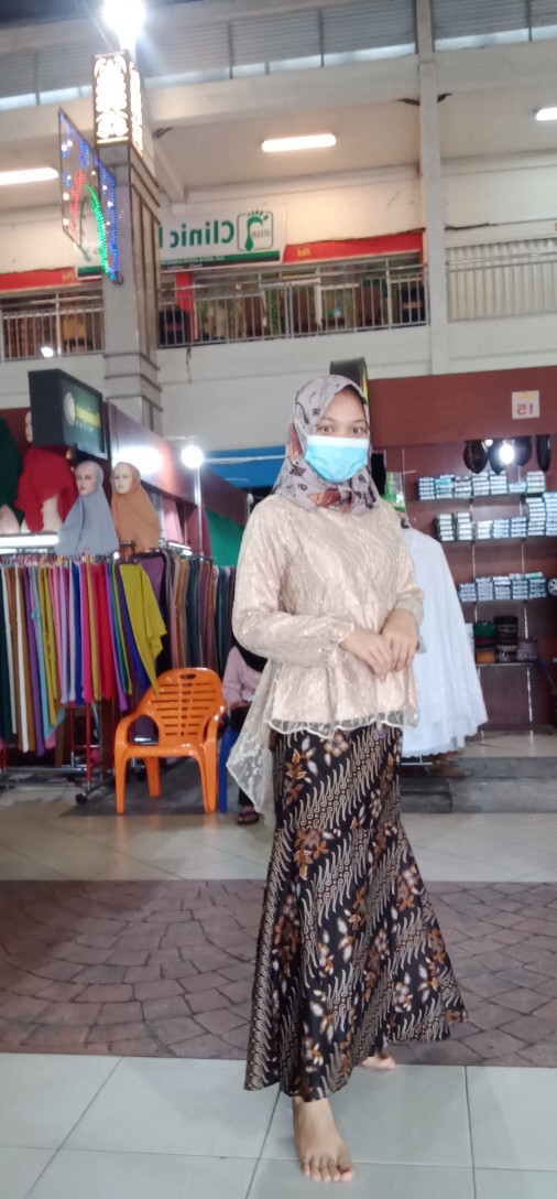 Maura Couple - Sania Ruffle Batik Couple Ori Ndoro Jowi Garansi Termurah Shopee - Batik Solo Prilly
