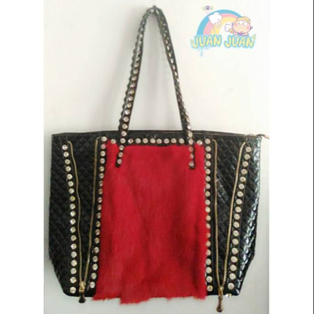 Tas import merah hk bulu