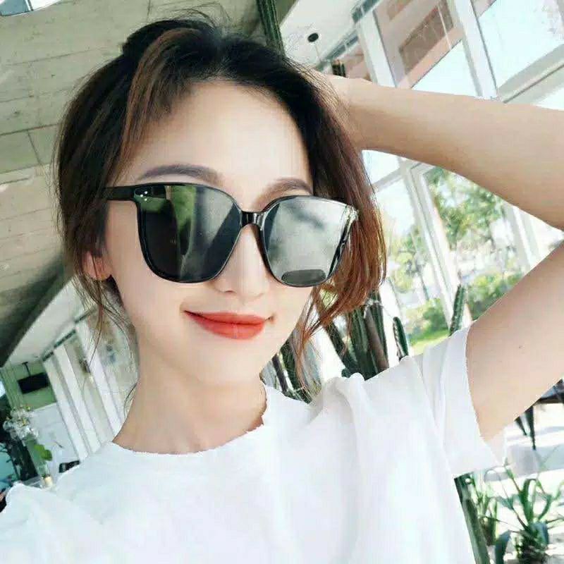toko murah medan-Kacamata Hitam Model Mata Kucing Aneka Variasi untuk Wanita