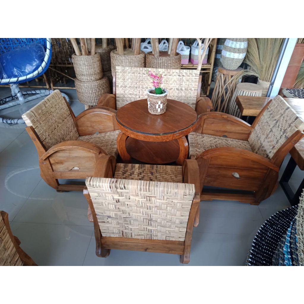 Kursi Sedan Rotan Kayu Jati Retro Lawasan Klasik Murah