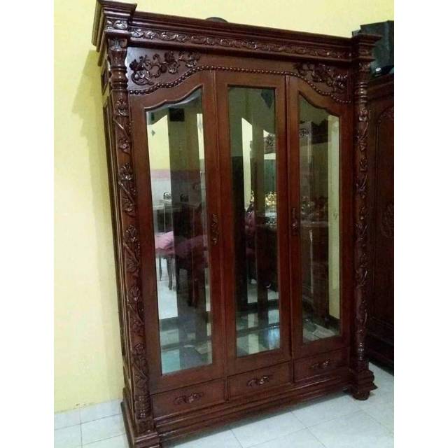 lemari hias pajangan,lemari hias mebel jepara