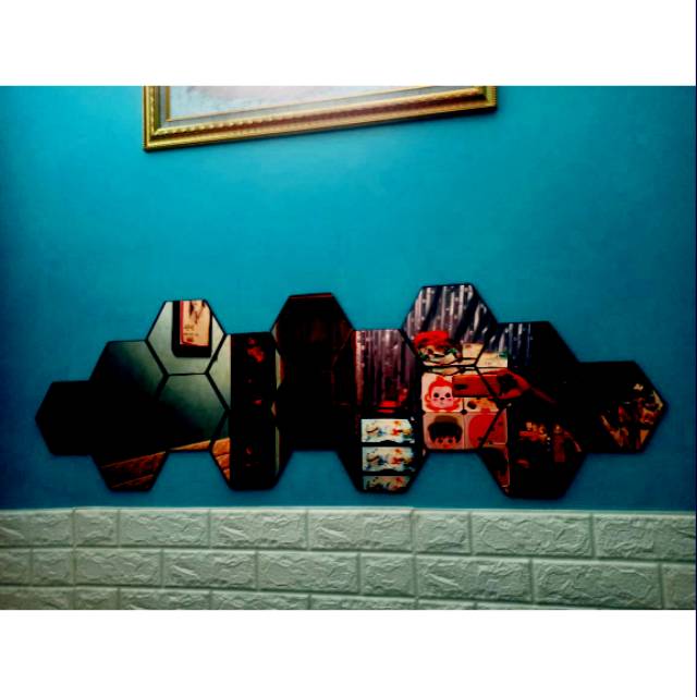 Hiasan dinding Kaca hexagonal