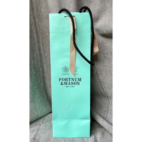 

Paper bag Fortnum & Mason
