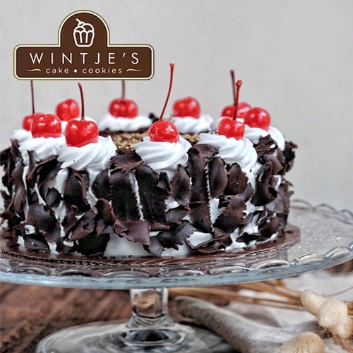 

[Wintjes Cake and Cookies] Best Seller Blackforest special