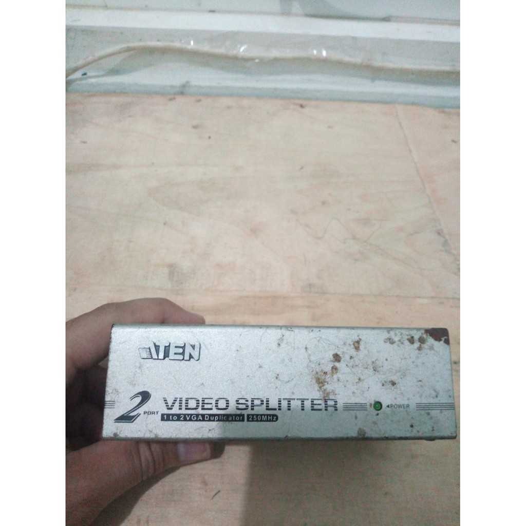 ATEN VGA splitter 1 TO 2 PORT 250MHZ + ADAPTOR / VGA SPLITTER 2 PORT