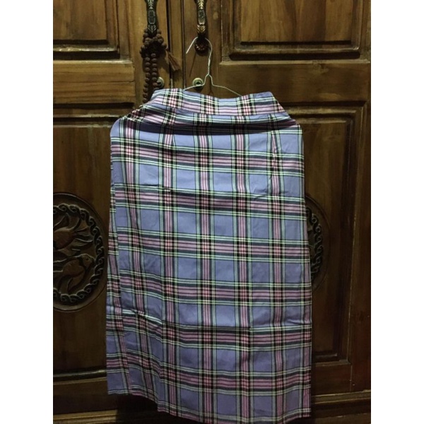 rok pendek lilac