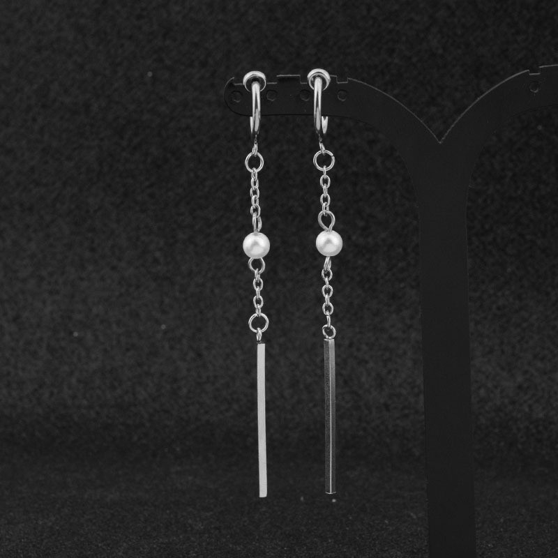 [Bayar Di Tempat]Nine Percent August Cool Style Imitation Pearl Long Strip Earring Kun