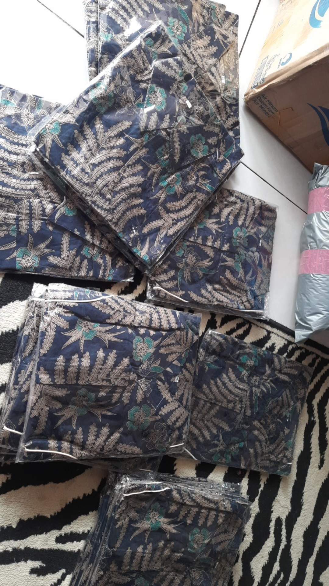 Maura Couple - Sania Ruffle Batik Couple Ori Ndoro Jowi Garansi Termurah Shopee - Batik Modern Solo