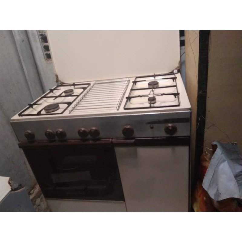 Kompor gas 4 tungku plus oven