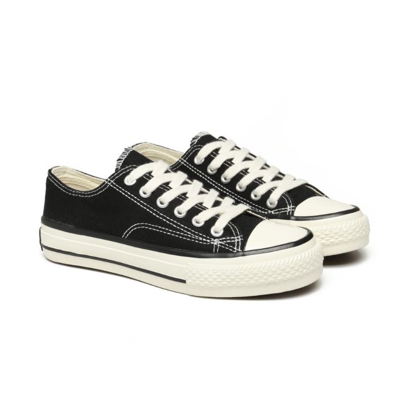 PVN Hyunjin sepatu sneakers wanita sport shoes hitam