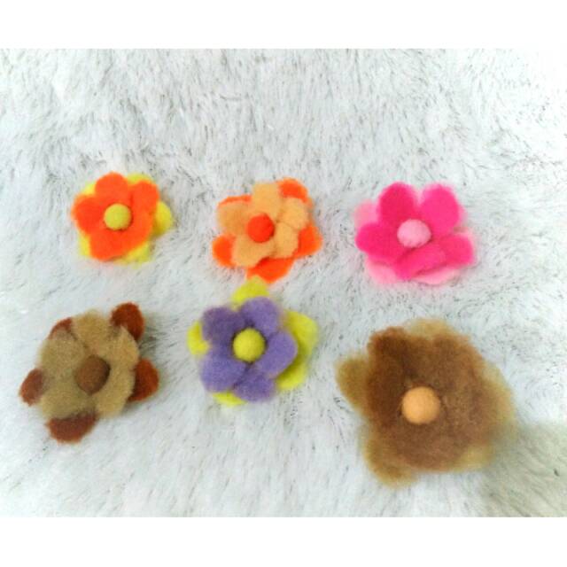 Bross jilbab bunga kain flanel