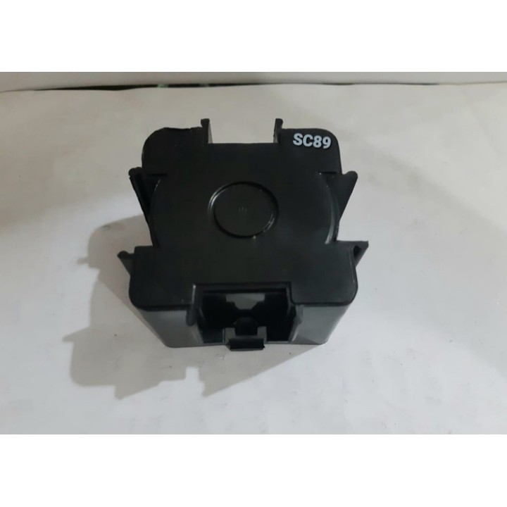 T DUS KABEL LISTRIK TANAM BENTUK PERSEGI HITAM