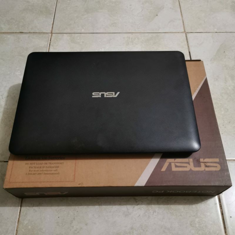 Laptop Asus X454Y Quadcore Amd A8-7410 Vga Amd radeon R5 graphic Ram 8Gb/4Gb HDD 500GB Windows 10 Gaming