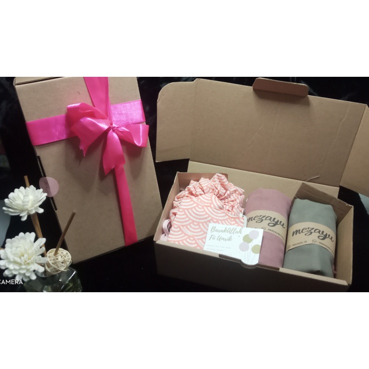 HAMPERS HIJAB / HAMPERS GIFT BOX / BOX HIJAB/ KADO KERUDUNG/ GIFT BOX HIJAB / BOX KADO