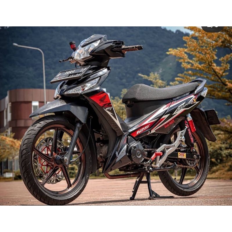 STRIPING STICKER SUPRA X 125 2014 FI STICKER SUPRA X FI 2014 HITAM