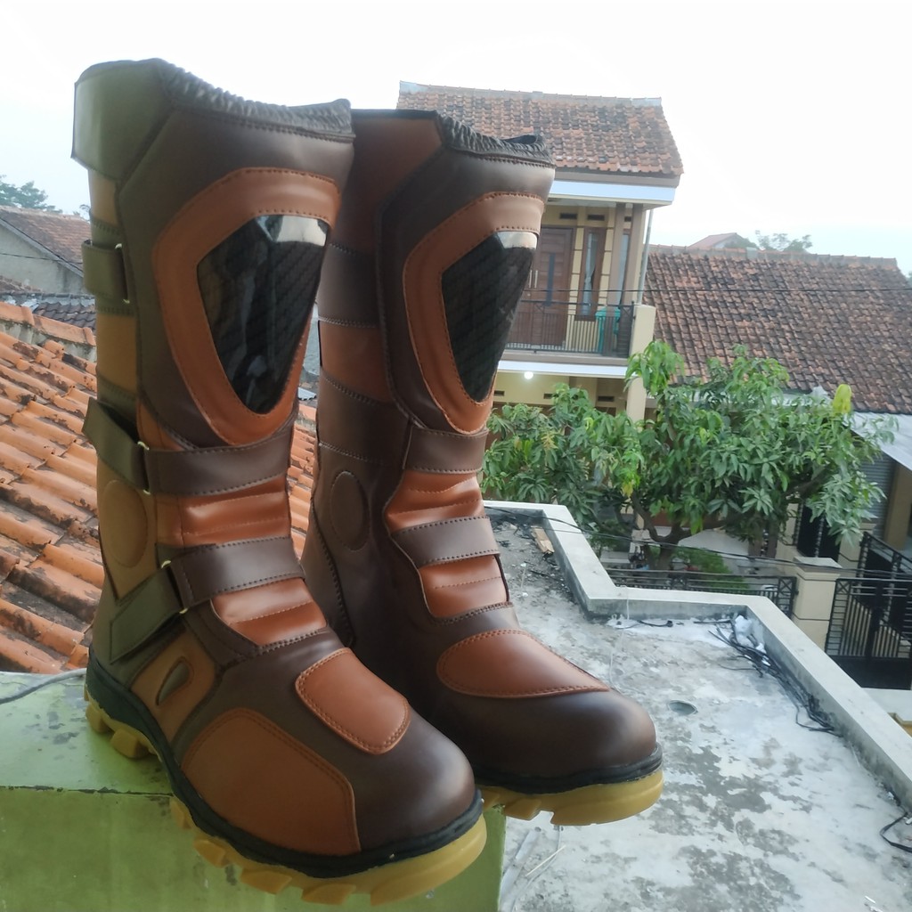 Sepatu cross trail clasik bots vintage kualitas premium terlaris