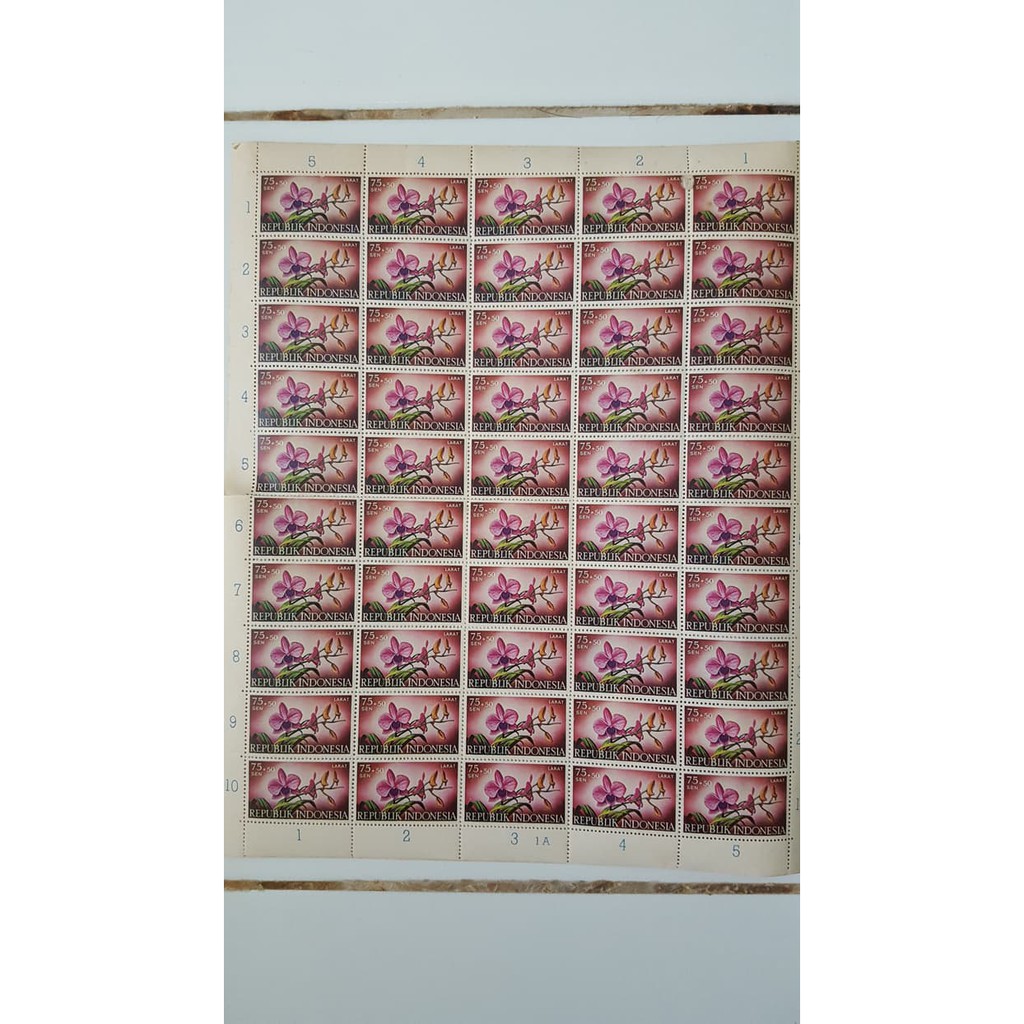 Perangko Indonesia Edisi Bunga (Larat)