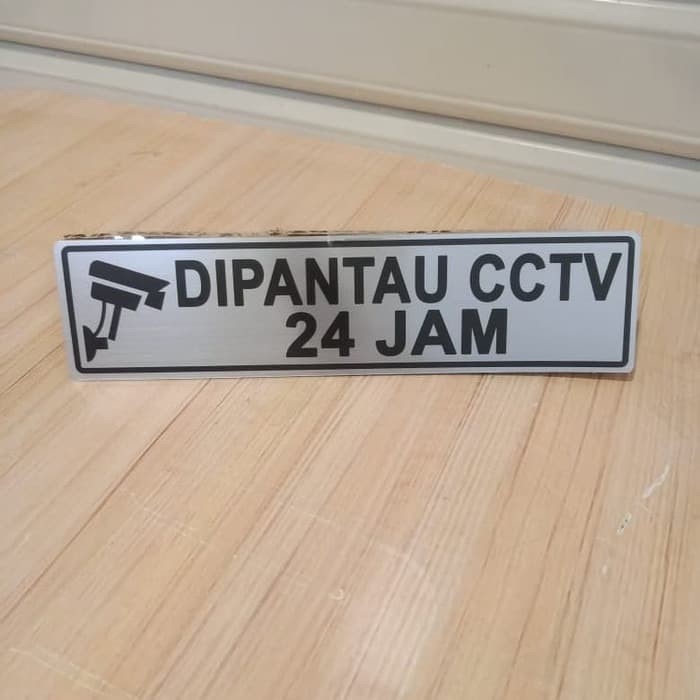 

SIGN LABEL SAFETY DIPANTAU CCTV 24JAM UKURAN 4.5X18CM Bahan Awet