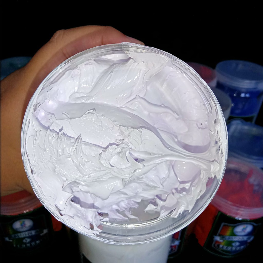 

HJK Tinta Sablon PLASTISOL ECONOMY Brain Plus PUTIH 1kg