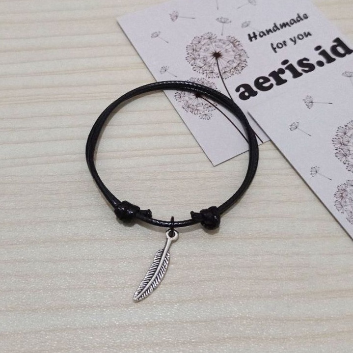 Gelang Charm Bulu Silver